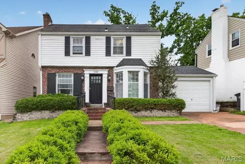 8782 Lawn Ave, Saint Louis, MO 63144