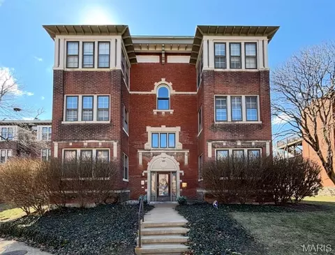 5900 Mcpherson Ave #2W, Saint Louis, MO 63112