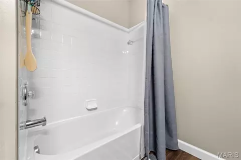 Bath - 309 Hawks View Dr, O'fallon, MO 63368 photo 3 of 3