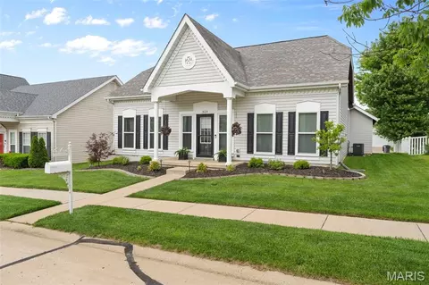 Exterior - 309 Hawks View Dr, O'fallon, MO 63368 photo 4 of 8