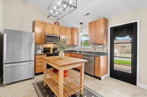 Kitchen - 309 Hawks View Dr, O'fallon, MO 63368 photo 1 of 4