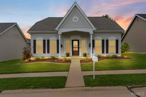 Exterior - 309 Hawks View Dr, O'fallon, MO 63368 photo 2 of 8