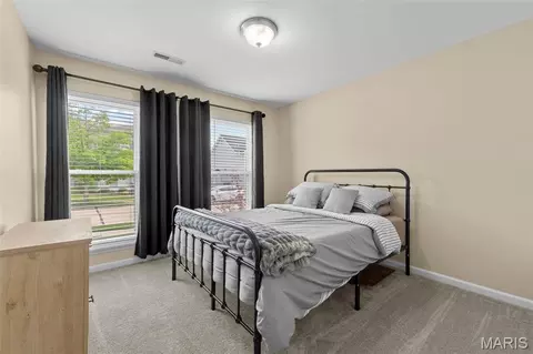Bedroom - 309 Hawks View Dr, O'fallon, MO 63368 photo 4 of 7