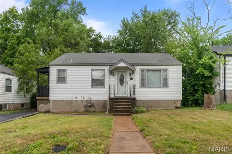 10175 Cloverdale Dr, Saint Louis, MO 63136