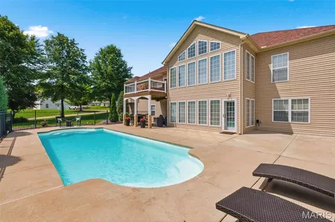 Exterior - 301 Red Wing Ct, Troy, MO 63379 photo 9 of 14