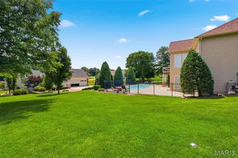 Exterior - 301 Red Wing Ct, Troy, MO 63379 photo 13 of 14