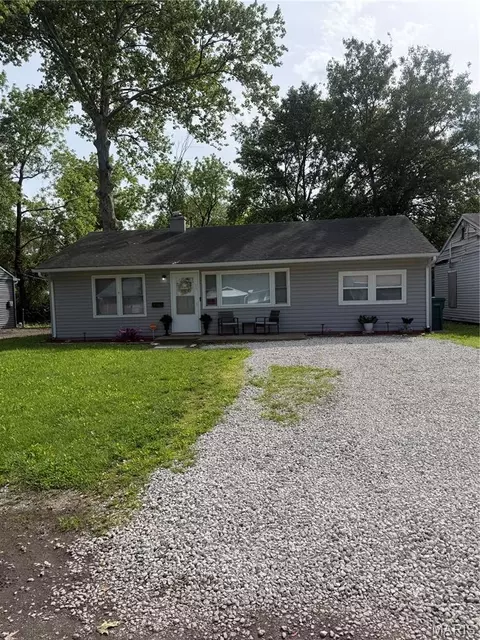 Undisclosed, Cahokia, IL 62206
