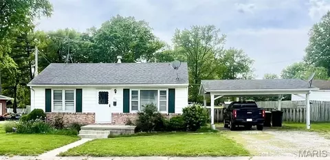 205 Kuhne Blvd, Troy, MO 63379