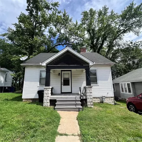 321 W Cleveland Ave, Belleville, IL 62220