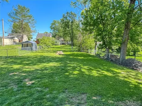 Exterior - 604 Madison Ave, Washington, MO 63090 photo 9 of 10