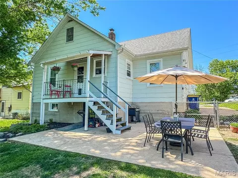 Exterior - 604 Madison Ave, Washington, MO 63090 photo 2 of 10