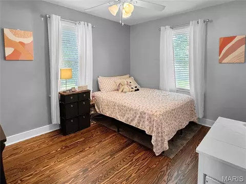 Bedroom - 604 Madison Ave, Washington, MO 63090 photo 4 of 7