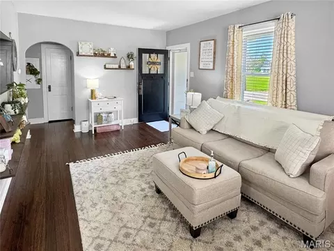 Entry Way - 604 Madison Ave, Washington, MO 63090 photo 2 of 5