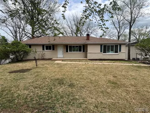 512 Bryan Ave, Kirkwood, MO 63122