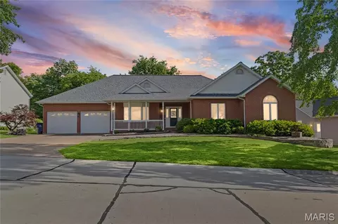 65 Ashford Pl, Festus, MO 63028