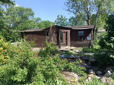 705 27th Pl, Granite City, IL 62040