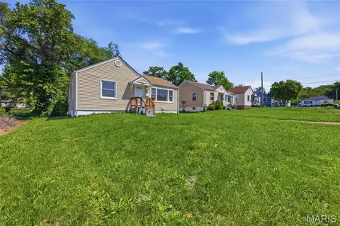 Exterior - 8115 Myrick St, Berkeley, MO 63134 photo 9 of 11