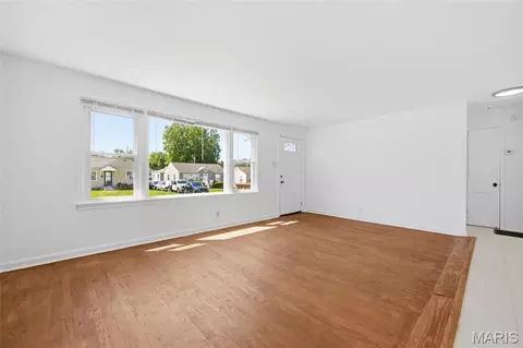 Living - 8115 Myrick St, Berkeley, MO 63134 photo 3 of 6