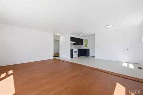Living - 8115 Myrick St, Berkeley, MO 63134 photo 4 of 6
