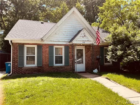 807 College Ave, Alton, IL 62002
