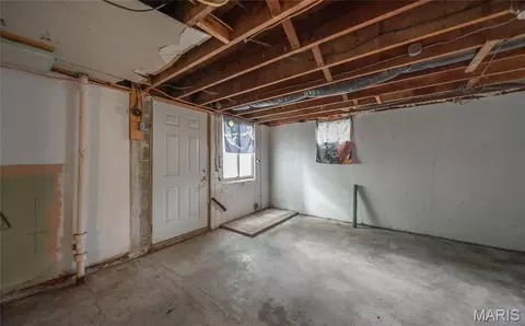 Entry Way - 508 E State Route 72, Rolla, MO 65401 photo 4 of 4