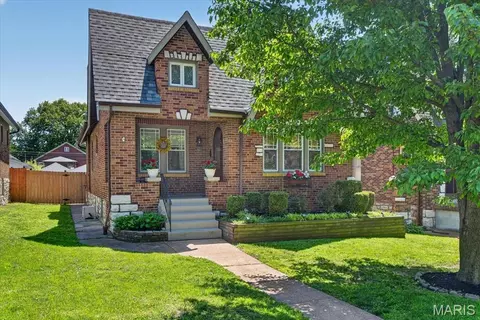 6718 Oleatha Ave, Saint Louis, MO 63139