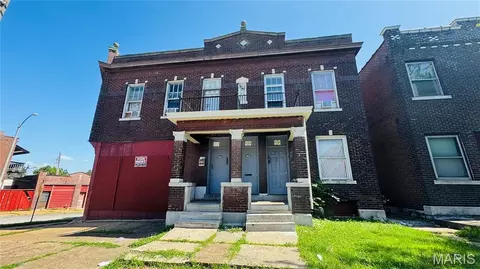 3738 Gravois Ave, Saint Louis, MO 63116
