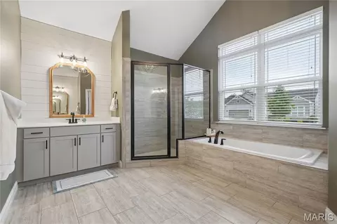 Bath - 536 Montrachet Dr, O'fallon, MO 63368 photo 2 of 5
