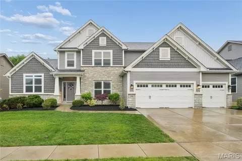 536 Montrachet Dr, O'fallon, MO 63368