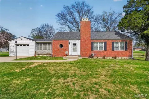 9845 E Concord Rd, Saint Louis, MO 63128