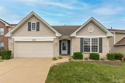 4335 Northpoint Cir, Saint Louis, MO 63129