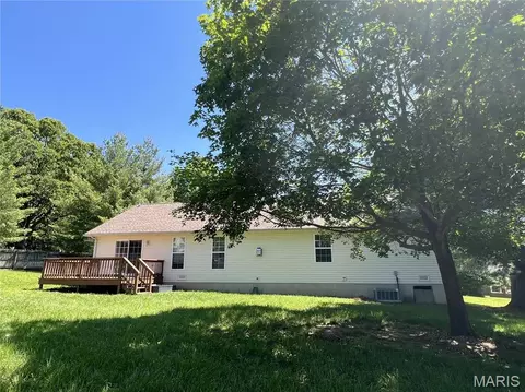 Exterior - 905 Hampton Ct, Rolla, MO 65401 photo 6 of 9