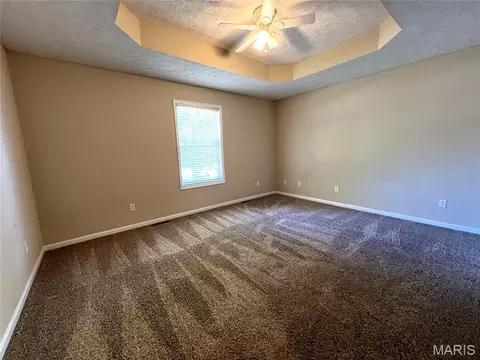 Bedroom - 905 Hampton Ct, Rolla, MO 65401 photo 4 of 6