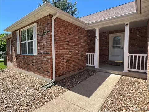 Exterior - 905 Hampton Ct, Rolla, MO 65401 photo 9 of 9