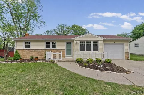 366 Edgewood Dr, Cape Girardeau, MO 63703