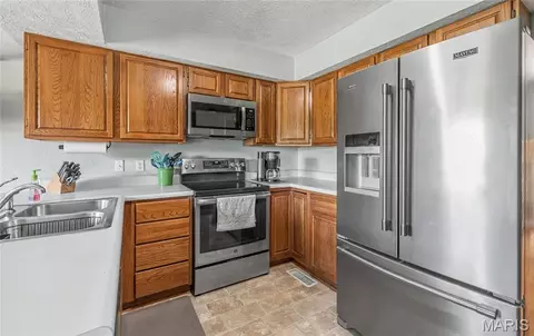 Kitchen - 10780 Wilmena Ln, Rolla, MO 65401 photo 1 of 2