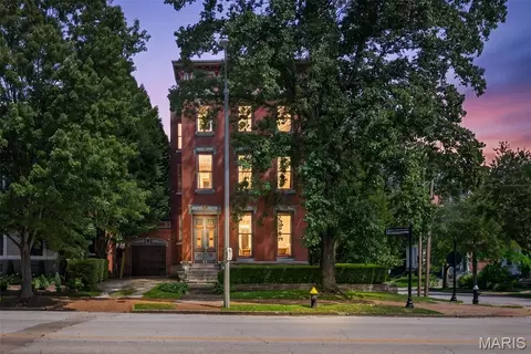 1554 Mississippi Ave, Saint Louis, MO 63104
