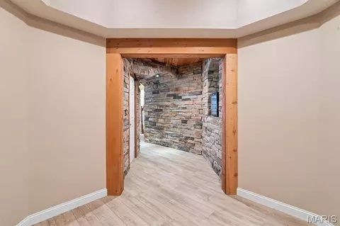 Entry Way - 144 Cherokee Ct, Pacific, MO 63069 photo 8 of 9