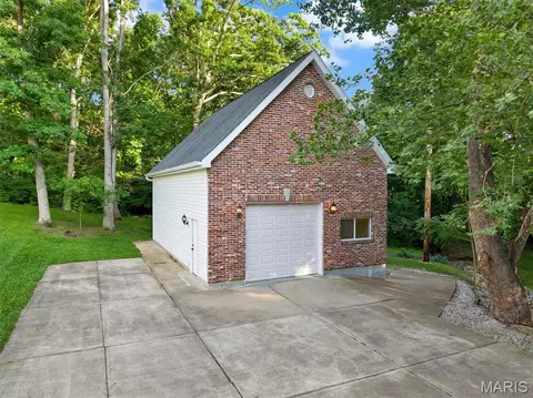 Other - 144 Cherokee Ct, Pacific, MO 63069 photo 2 of 30