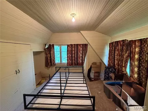 Bedroom - 110 Shepherd Pl, Hannibal, MO 63401 photo 6 of 7