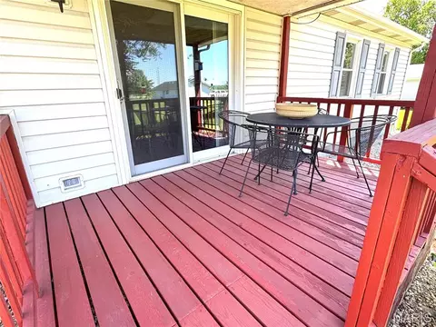 Exterior - 618 S Central St, Coffeen, IL 62017 photo 6 of 7