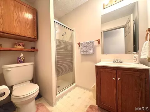 Bath - 618 S Central St, Coffeen, IL 62017 photo 1 of 3