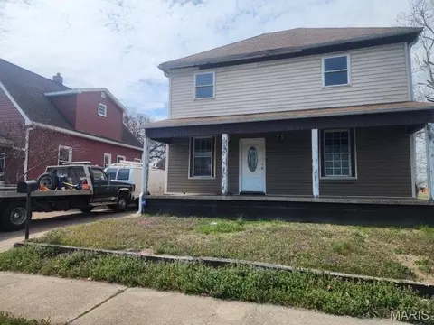 2449 Illinois Ave, Granite City, IL 62040