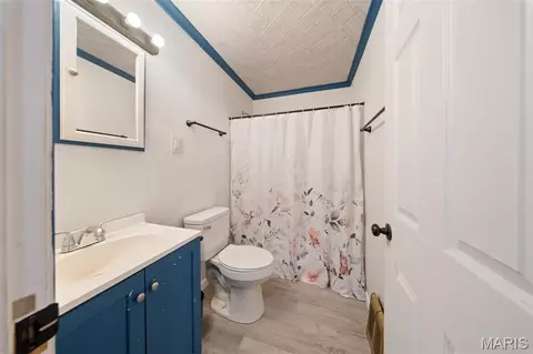 Bath - 65 Rose Ct, Rolla, MO 65401 photo 1 of 1
