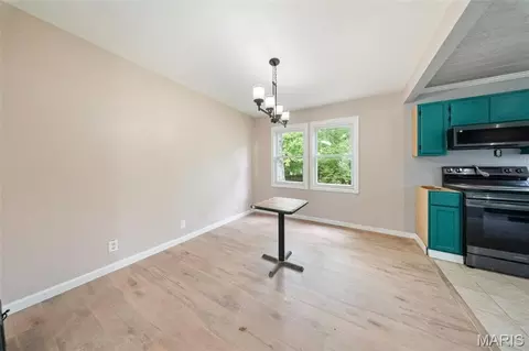 Dining - 65 Rose Ct, Rolla, MO 65401 photo 1 of 1