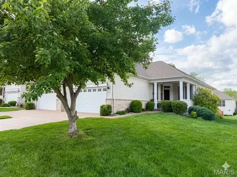 2071 Hawks Landing Dr #C, Lake Saint Louis, MO 63367