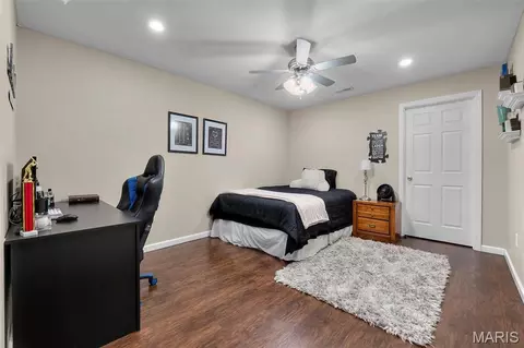 Bedroom - 329 Cowboy Aly, Jackson, MO 63755 photo 6 of 7