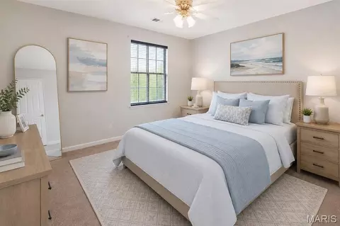 Bedroom - 1033 Turtle Dove Trl, Waterloo, IL 62298 photo 4 of 9