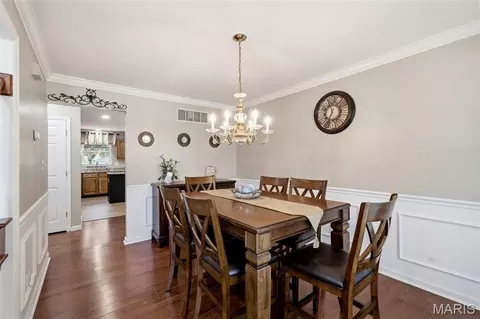 Dining - 305 Oak Top Ct, Ballwin, MO 63021 photo 1 of 3