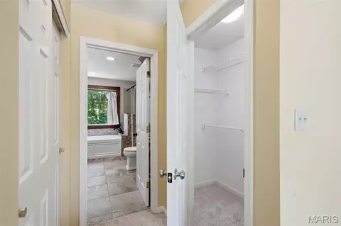Other - 305 Oak Top Ct, Ballwin, MO 63021 photo 3 of 8